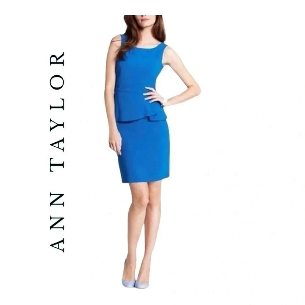 0601W. ANN TAYLOR MINI DRESS BLUE IN COLOR SIZE 6 PEPLUM STYLE ZIPPER CLOSURE